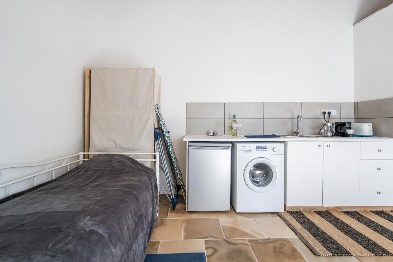 To Hani - Small Studio Nikosia Eksteriør bilde